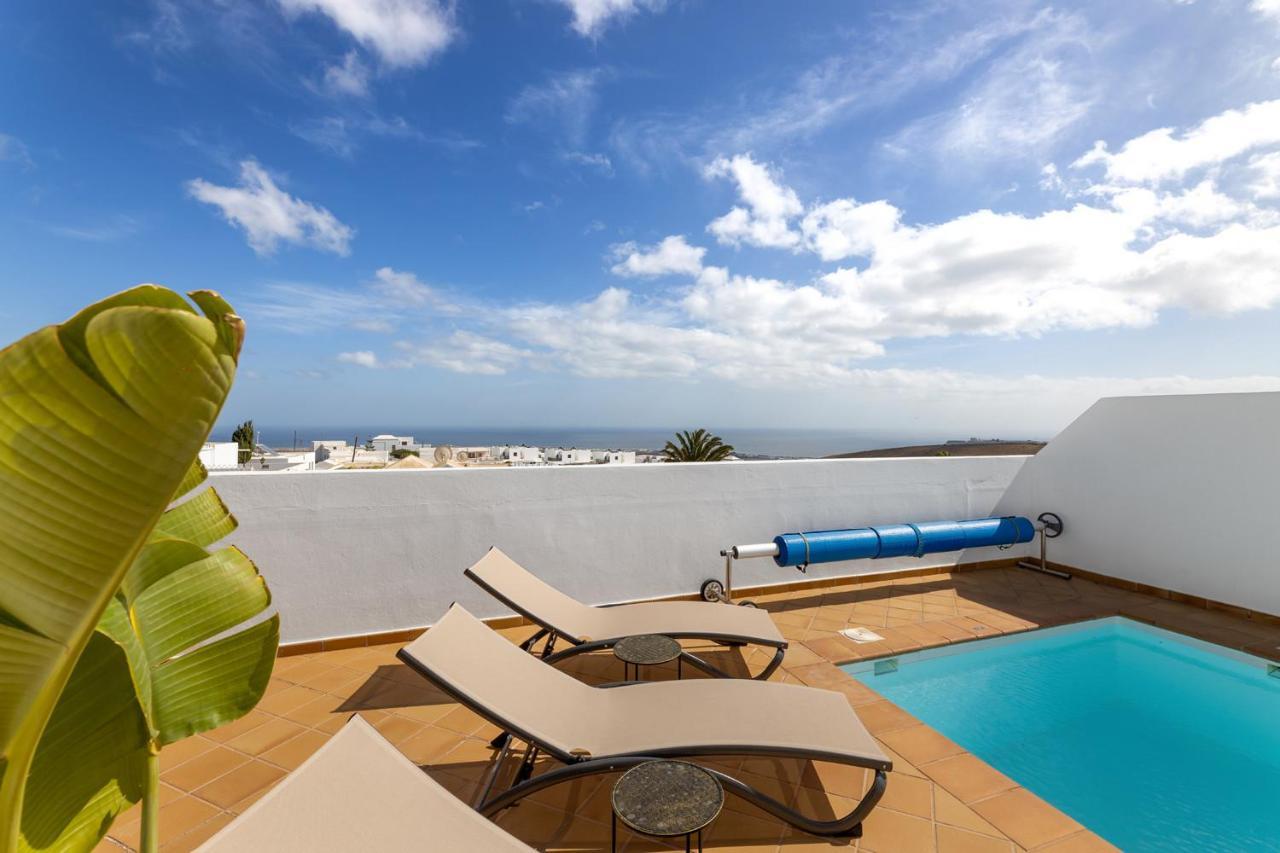 Villa 5 - Vipvipvillas Tías Extérieur photo