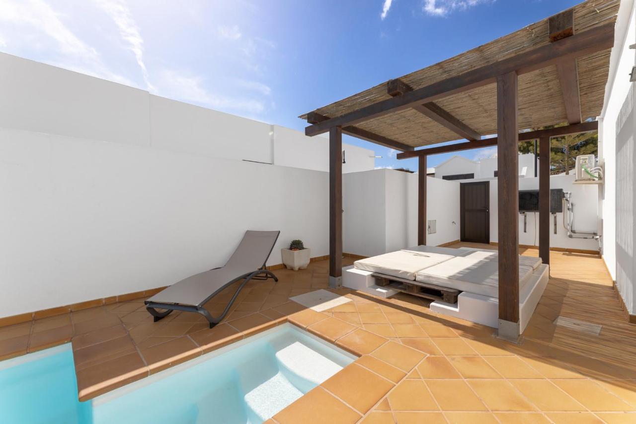 Villa 5 - Vipvipvillas Tías Extérieur photo